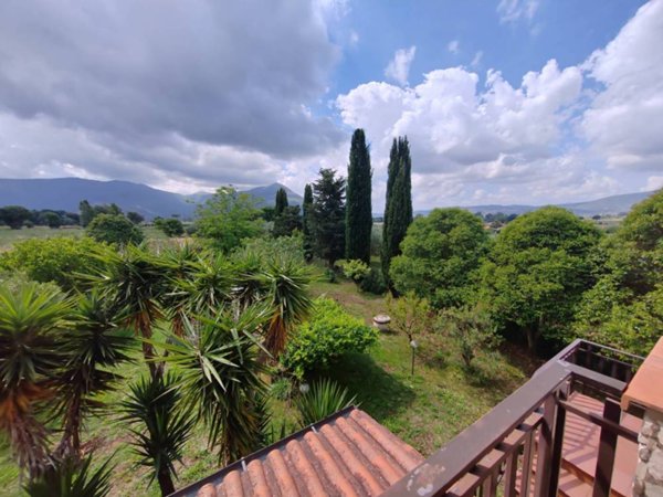 casa indipendente in vendita a Bassiano