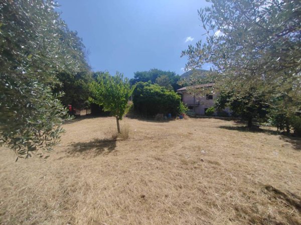 terreno edificabile in vendita a Bassiano