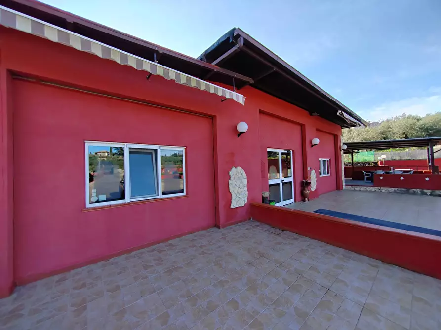 locale commerciale in vendita a Bassiano