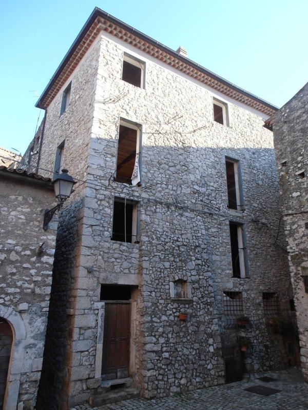 appartamento in vendita a Bassiano