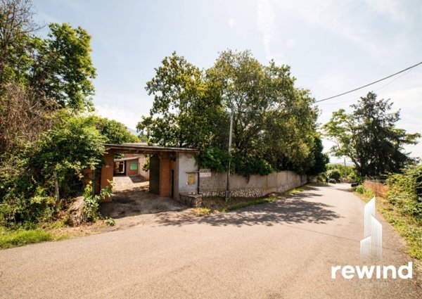 casa indipendente in vendita a Bassiano