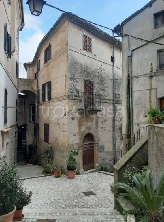 appartamento in vendita a Bassiano