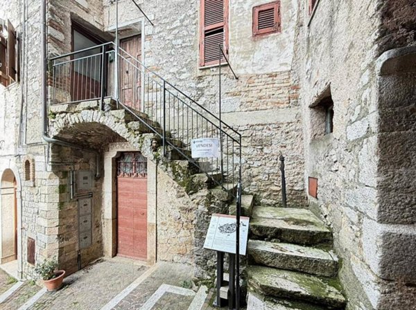appartamento in vendita a Bassiano