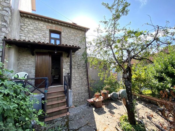 casa indipendente in vendita a Campodimele