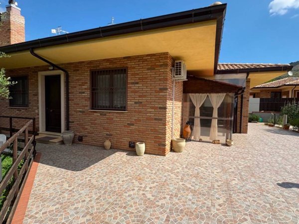 casa indipendente in vendita a Campodimele