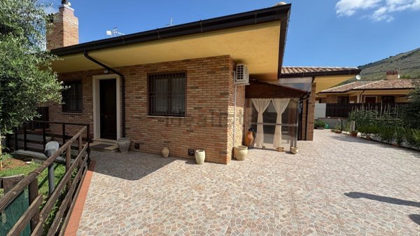 casa indipendente in vendita a Campodimele