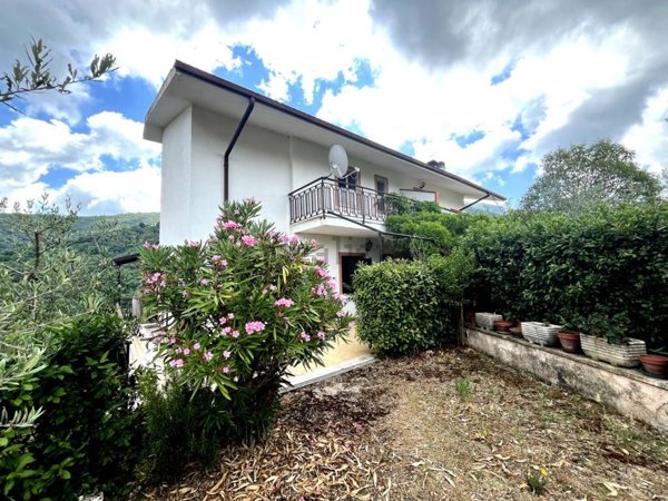 casa indipendente in vendita a Campodimele