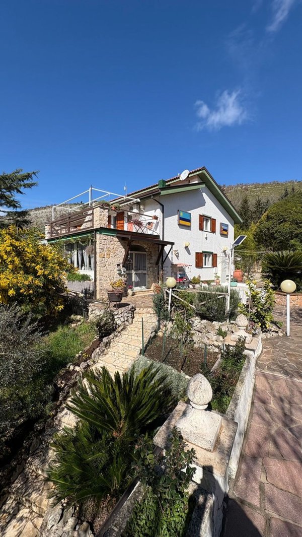 casa indipendente in vendita a Campodimele
