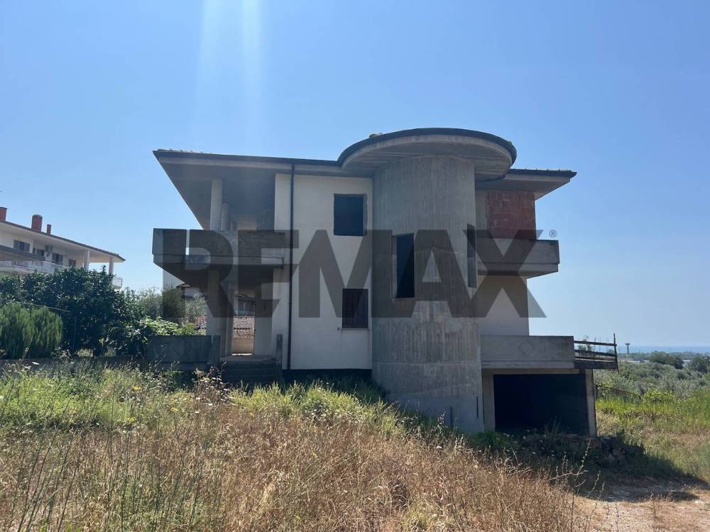 casa indipendente in vendita a Campodimele