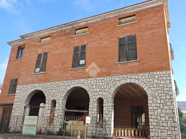 casa indipendente in vendita a Castelforte
