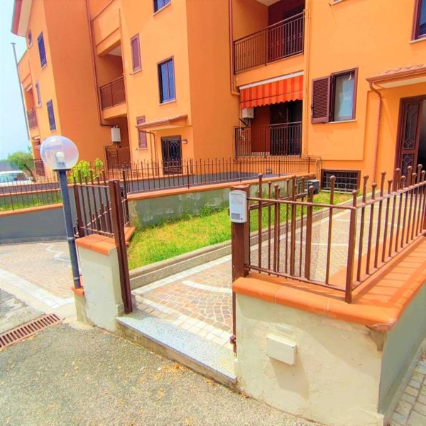 casa indipendente in vendita a Castelforte in zona Suio