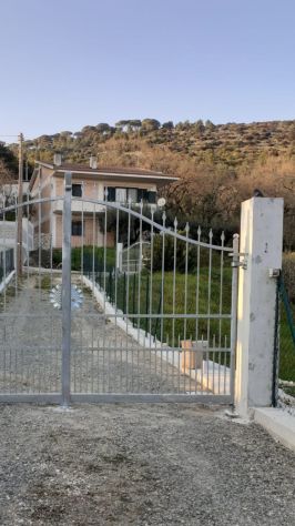 casa indipendente in vendita a Castelforte in zona Suio