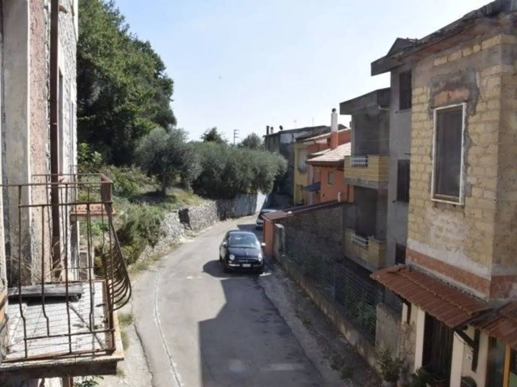 casa indipendente in vendita a Castelforte in zona Suio