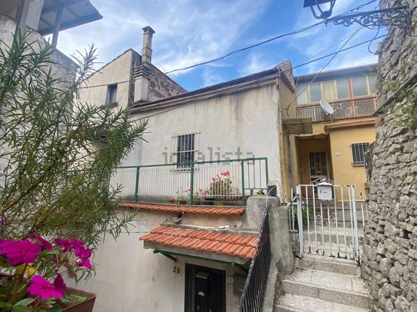 casa indipendente in vendita a Castelforte