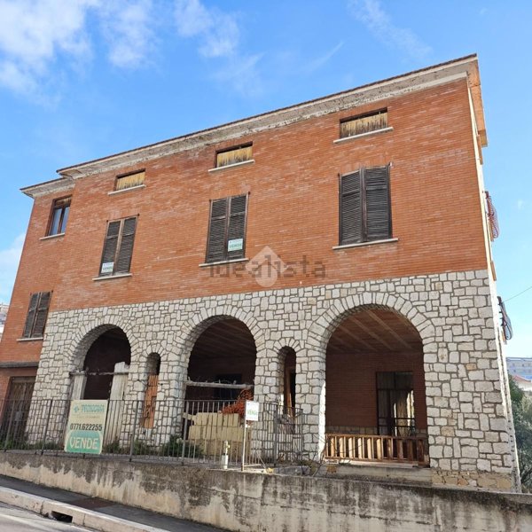 casa indipendente in vendita a Castelforte