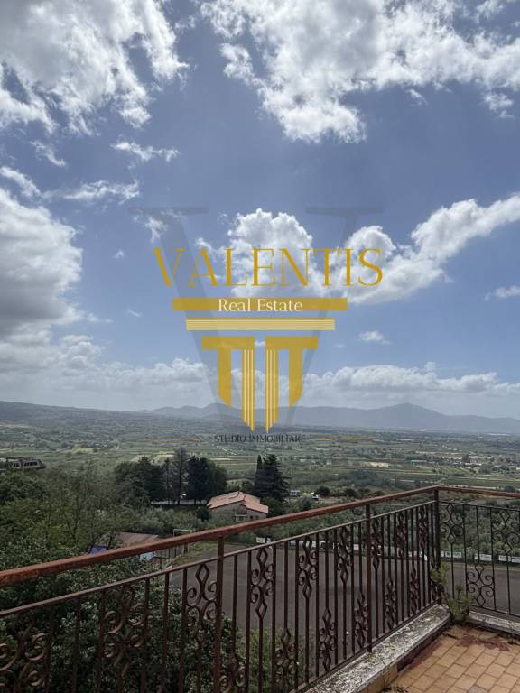 appartamento in vendita a Castelforte in zona Suio