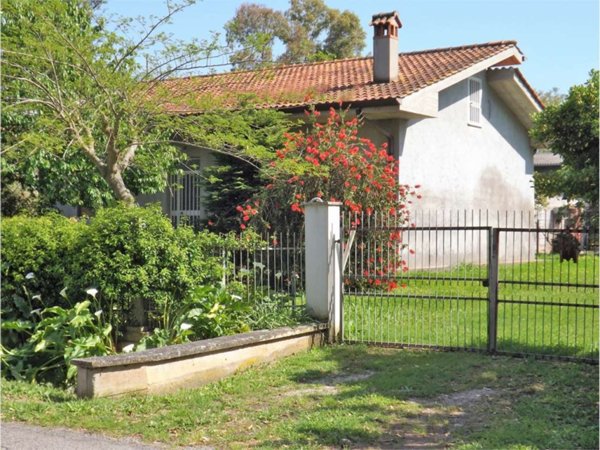 casa indipendente in vendita a Cisterna di Latina in zona Prato Cesarino