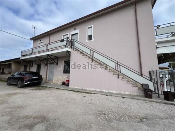 appartamento in vendita a Cisterna di Latina in zona Borgo Flora