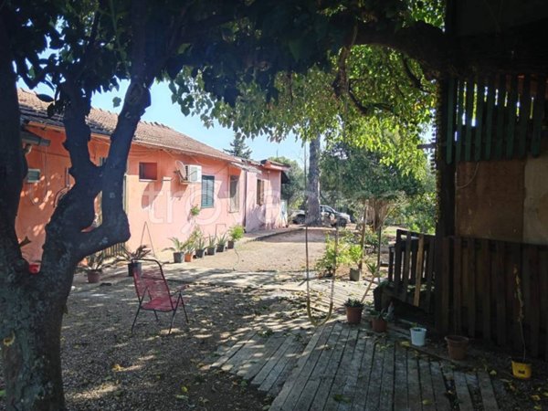 casa indipendente in vendita a Cisterna di Latina in zona Le Castella