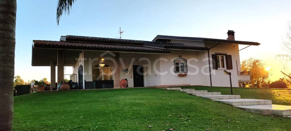 casa indipendente in vendita a Cisterna di Latina in zona Prato Cesarino