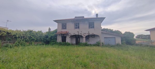 casa indipendente in vendita a Cisterna di Latina in zona Sant'Ilario