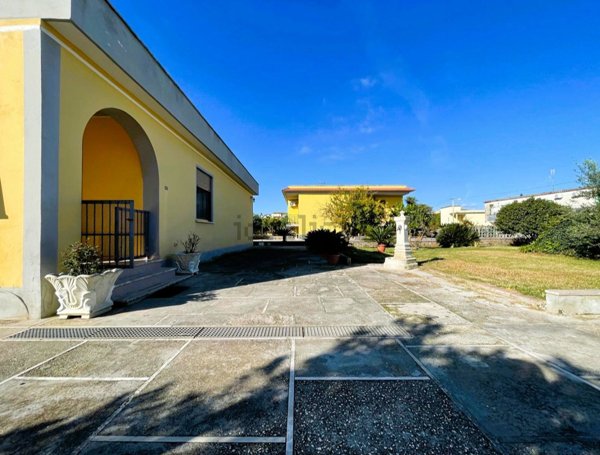 casa indipendente in vendita a Cisterna di Latina