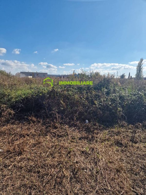 terreno edificabile in vendita a Cisterna di Latina