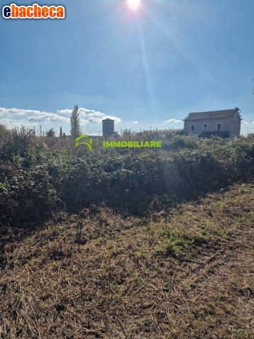 terreno edificabile in vendita a Cisterna di Latina