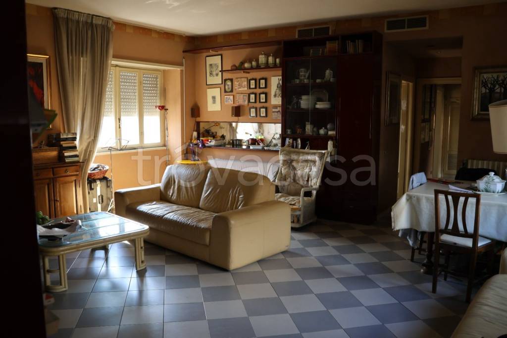 appartamento in vendita a Cisterna di Latina
