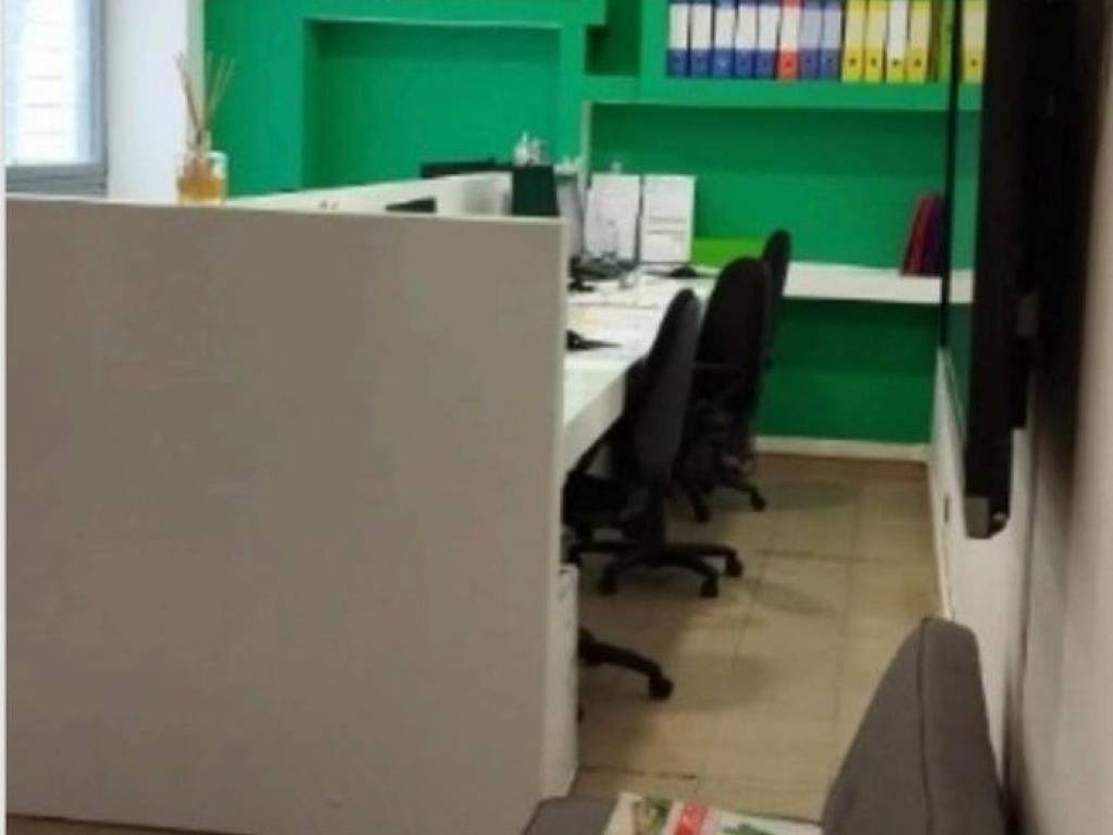 ufficio in vendita a Cisterna di Latina