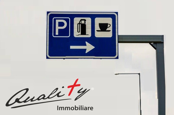 negozio in vendita a Cisterna di Latina