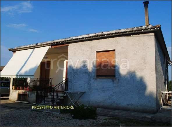 casa indipendente in vendita a Cisterna di Latina in zona Prato Cesarino