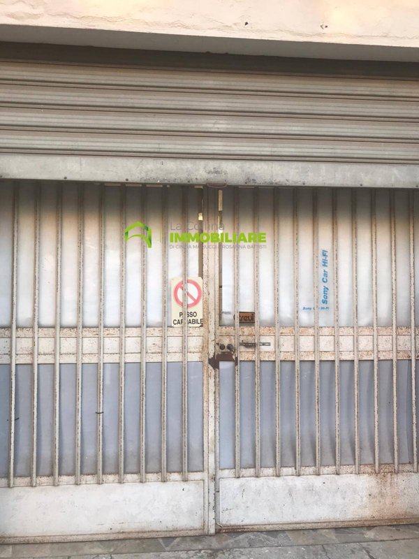 locale commerciale in vendita a Cisterna di Latina