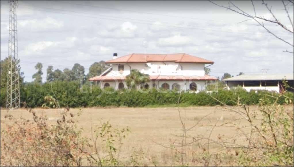 casa indipendente in vendita a Cisterna di Latina in zona Sant'Ilario