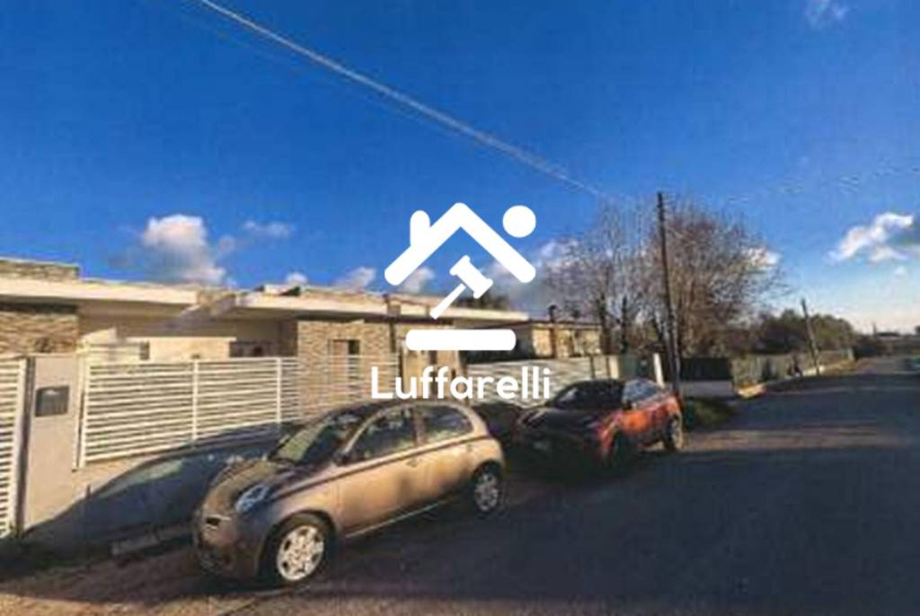 casa indipendente in vendita a Cisterna di Latina