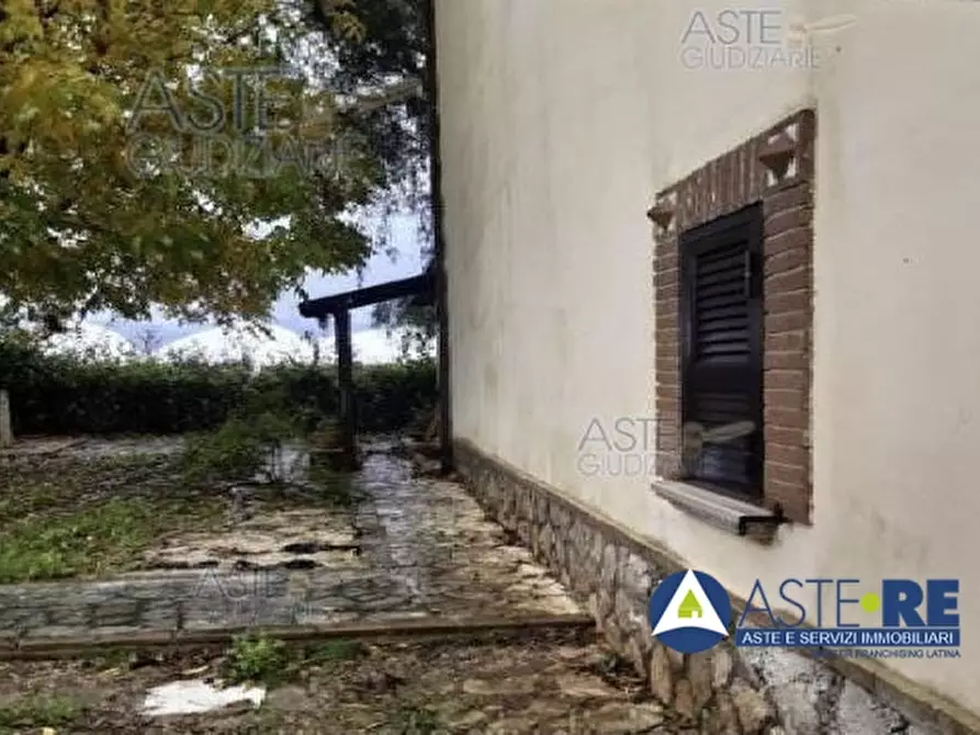casa indipendente in vendita a Cisterna di Latina