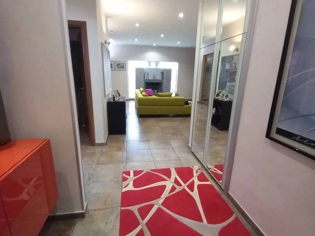 casa indipendente in vendita a Cisterna di Latina