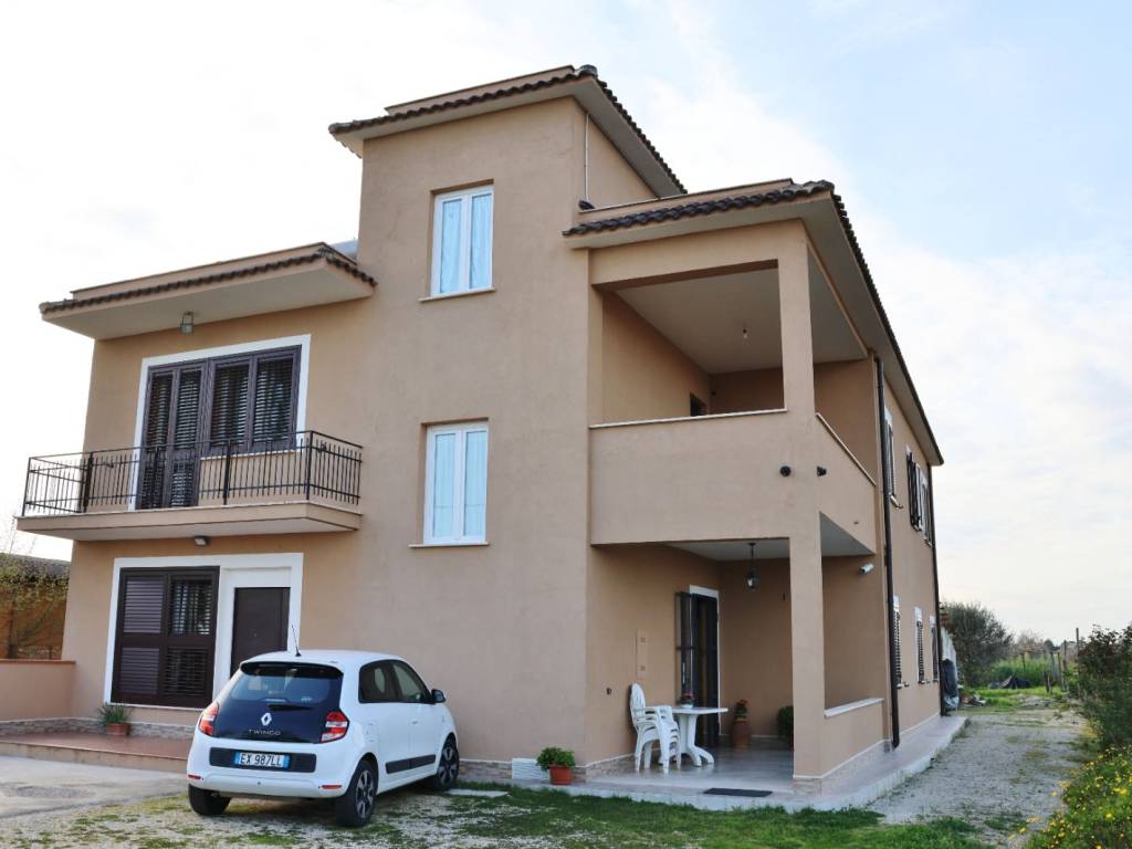 appartamento in vendita a Cisterna di Latina