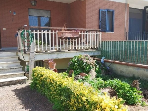 casa indipendente in vendita a Cisterna di Latina