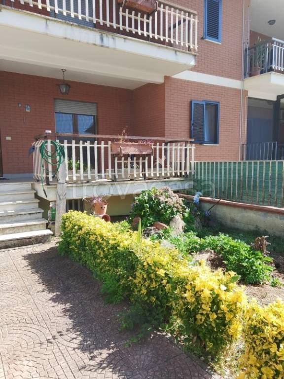 casa indipendente in vendita a Cisterna di Latina