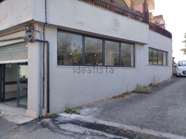 ufficio in vendita a Cisterna di Latina