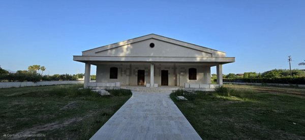 casa indipendente in vendita a Cisterna di Latina