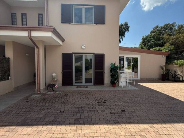 villa in vendita a Cisterna di Latina