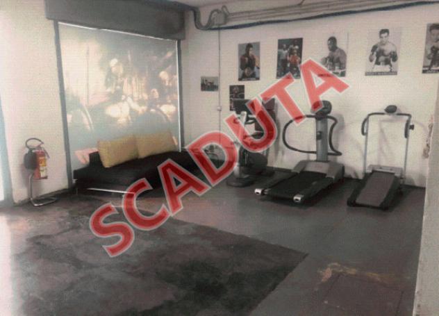 locale commerciale in vendita a Cisterna di Latina