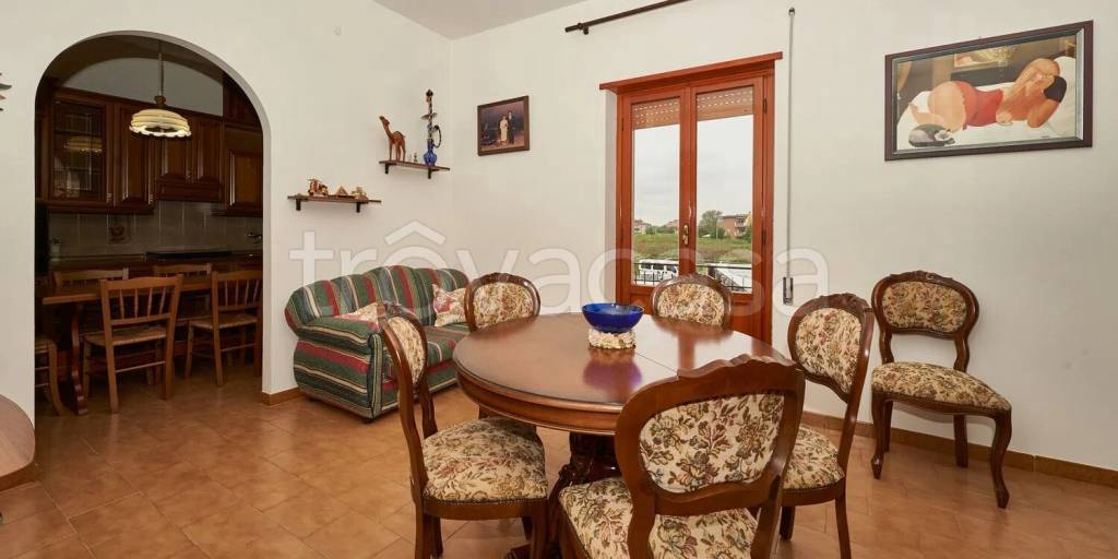 casa indipendente in vendita a Cisterna di Latina