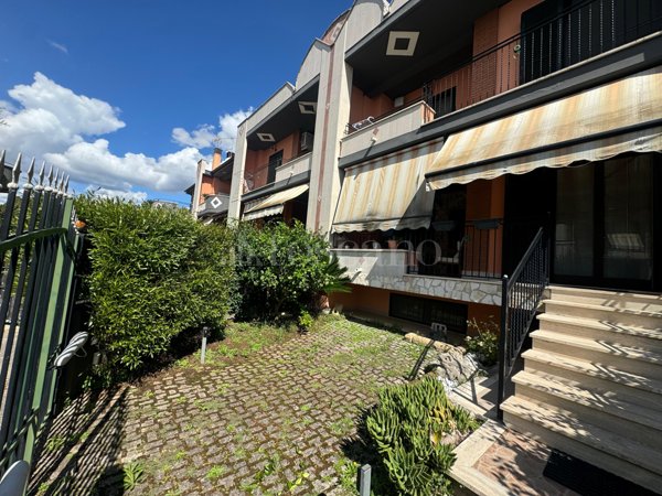 villa in vendita a Cisterna di Latina