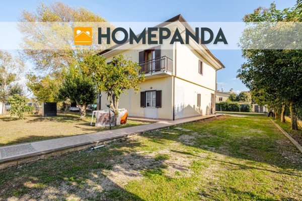 casa indipendente in vendita a Cisterna di Latina
