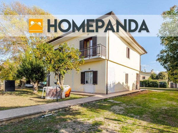 casa indipendente in vendita a Cisterna di Latina