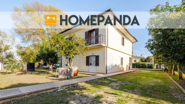 casa indipendente in vendita a Cisterna di Latina