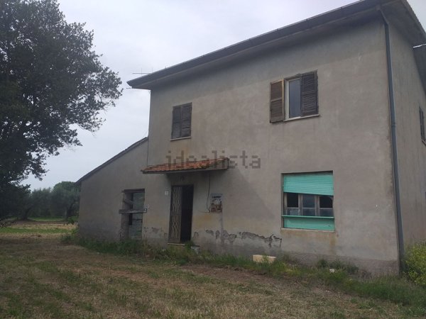 casa indipendente in vendita a Cisterna di Latina